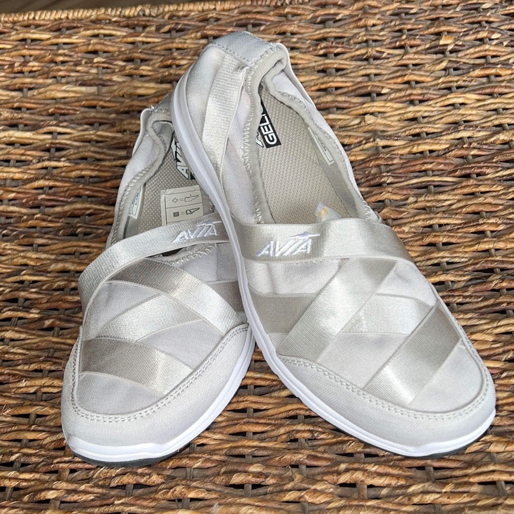 Women’s Avia light weight slip on loafer/tennis shoes.